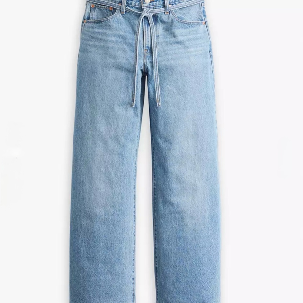 Women's Light Blue Jeans
